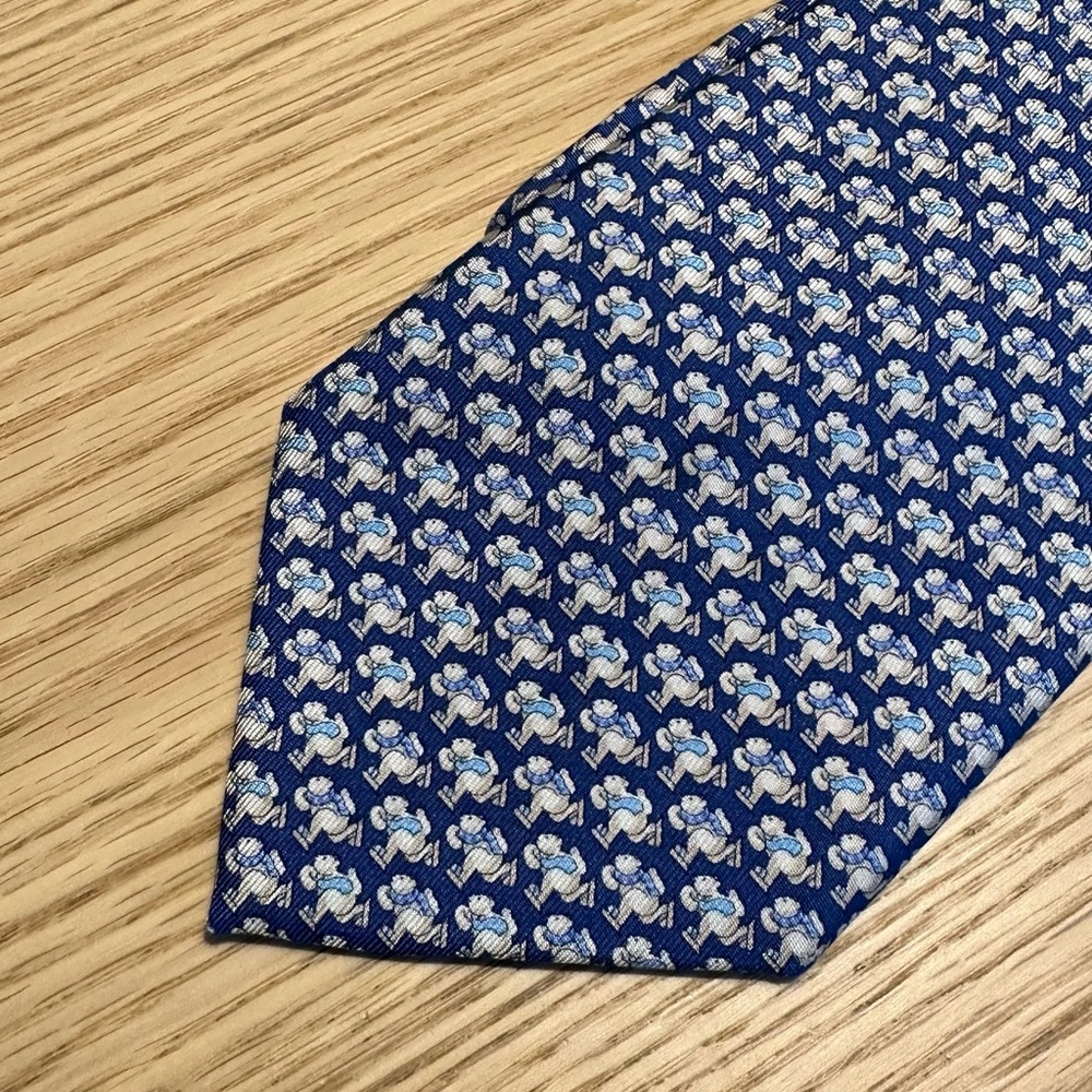 Ferragamo 100% silk necktie